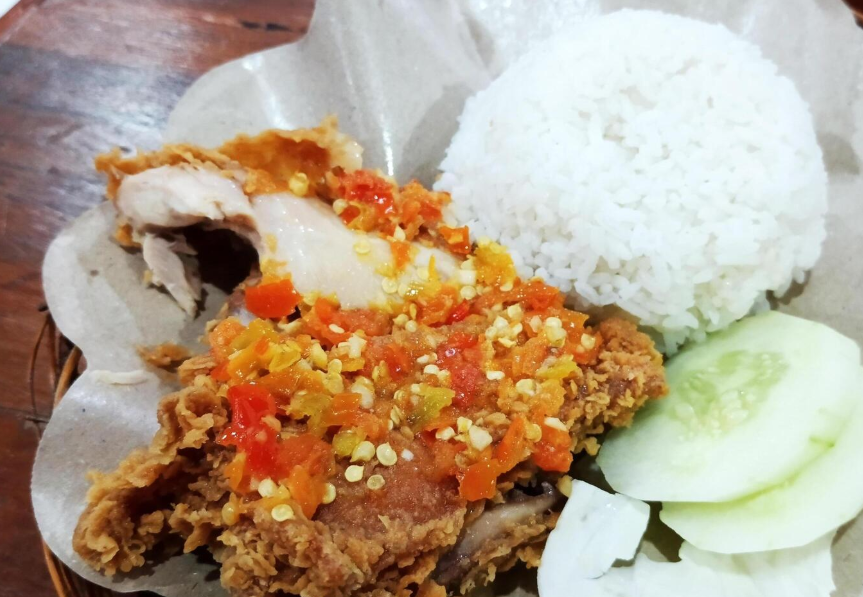 Potret ayam geprek