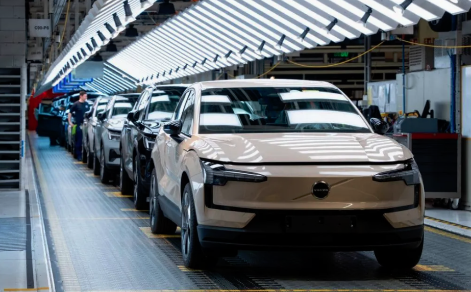 Volvo Bakal PHK 15 Persen Karyawan, Meski Penjualan Meningkat