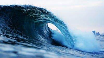 Peringatan Gelombang Laut 4 Meter di Bali Selatan 19-22 Juni 2025
