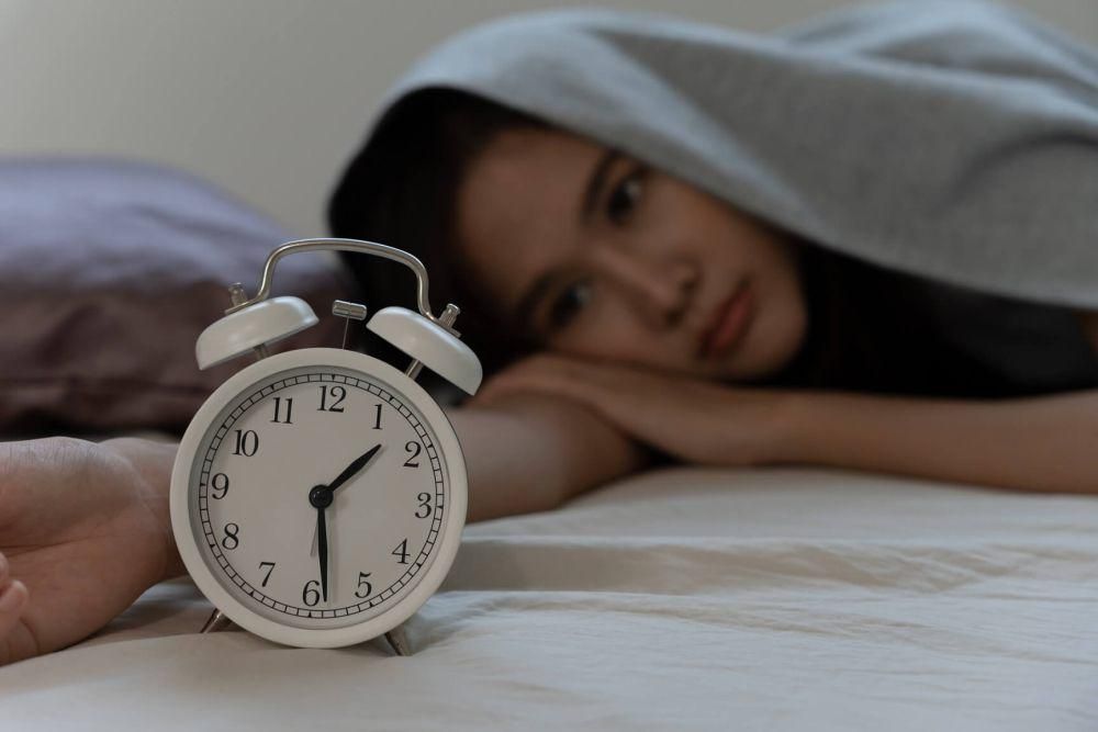ilustrasi insomnia (vecteezy.com/nuttawan jayawan)