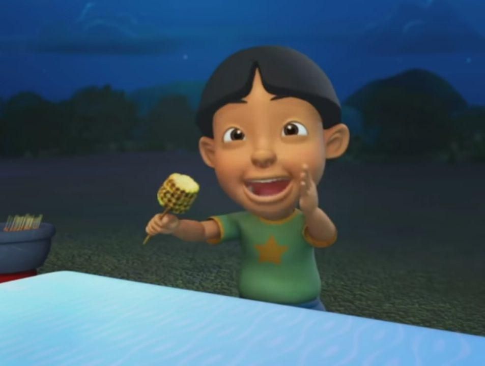 Mail sedang berjualan jagung bakar (dok. Les' Copaque Production/Upin & Ipin)