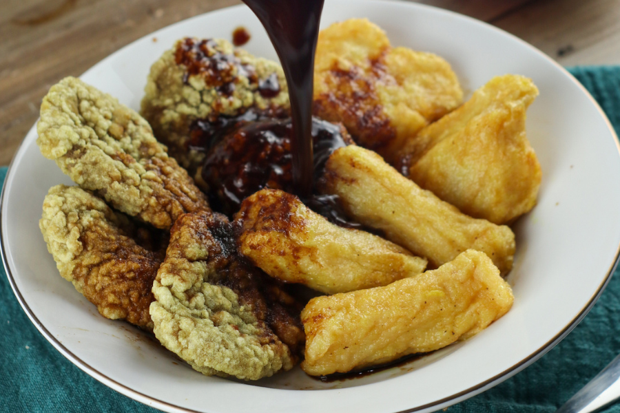 Potret berbagai jenis pempek (vecteezy.com/Priyo Sanyoto)