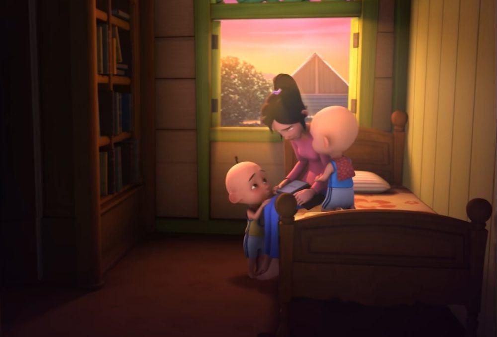 Kak Ros menemukan buku rahasia bertuliskan "Ros Puteriku" (dok. Les' Copaque Production/Upin & Ipin)