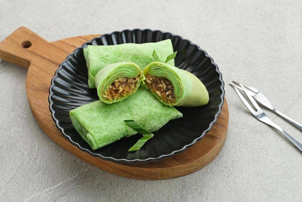 Dadar gulung (vecteezy.com/Tyas Indayanti)