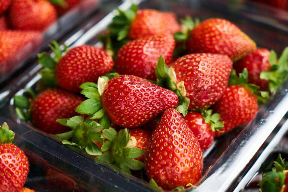 Potet buah stroberi segar (pexels.com/Engin Akyurt)