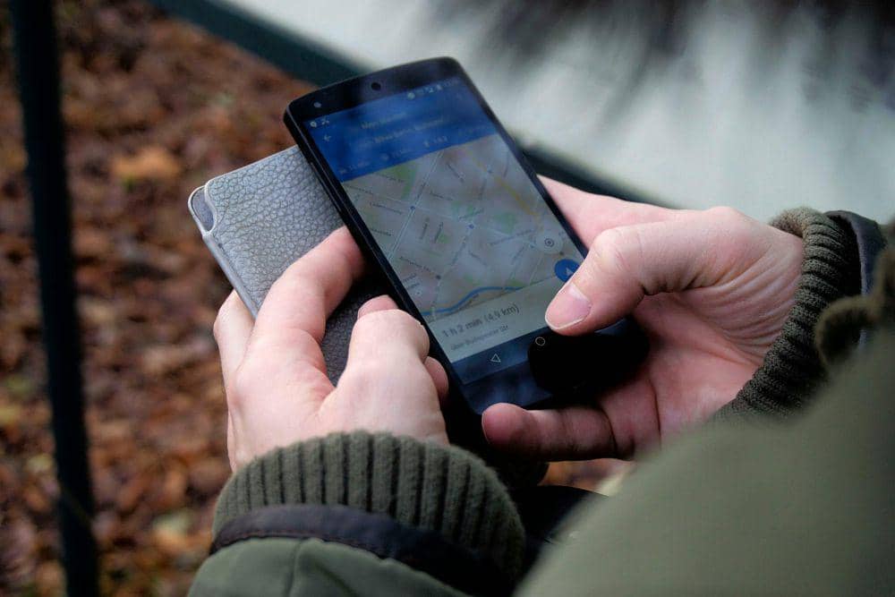 ilustrasi menggunakan google maps (pexels.com/Ingo Joseph)