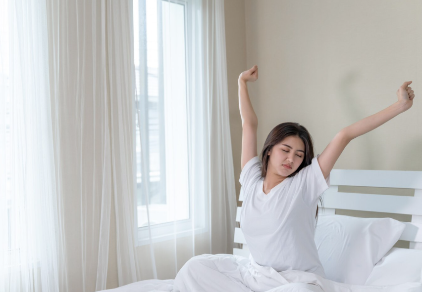 ilustrasi bangun tidur (freepik.com/jcomp)