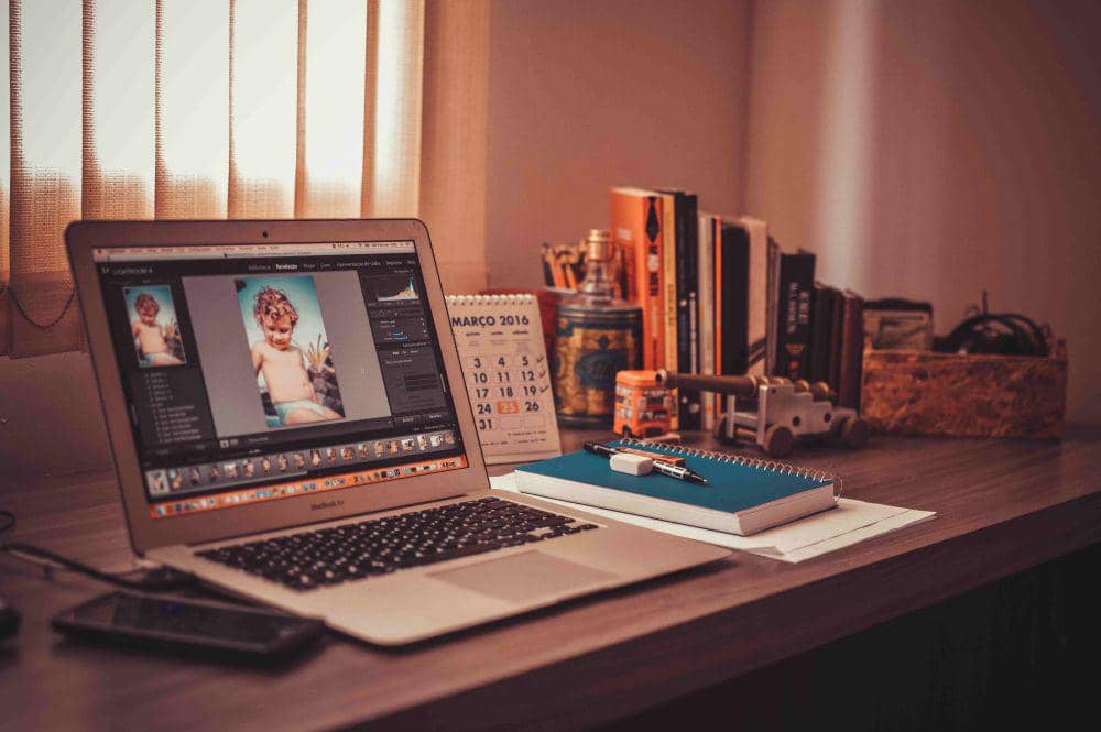 ilustrasi video editing (pexels.com/Caio)