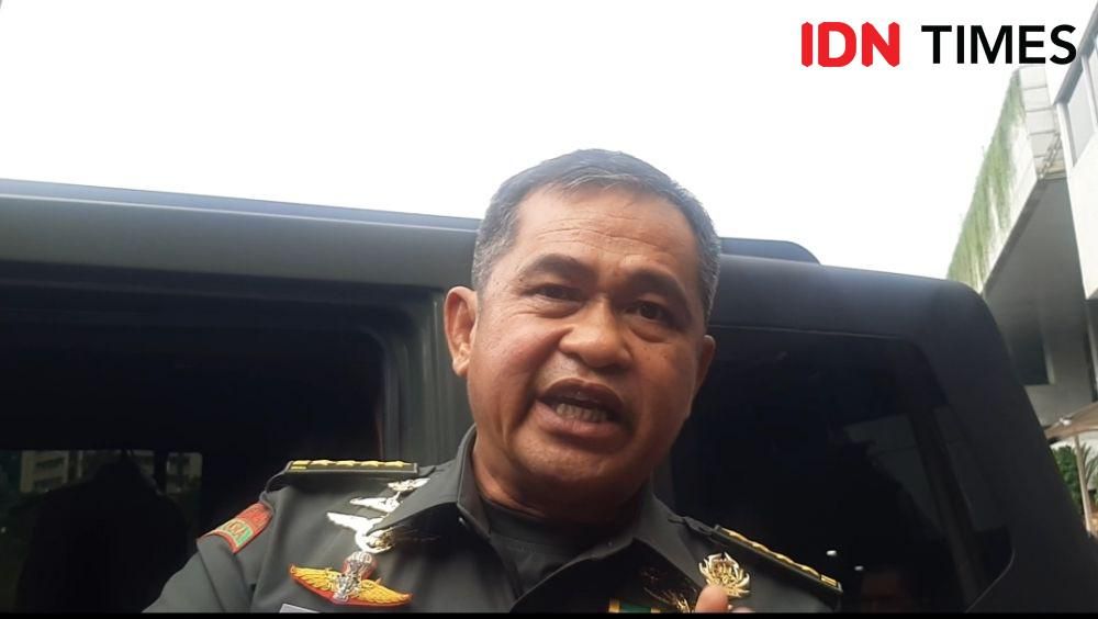 Kepala Staf Angkatan Darat (KSAD), Jenderal Maruli Simanjuntak ketika berada di gedung DPR. (IDN Times/Santi Dewi)