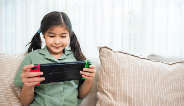 ilustrasi bermain game (freepik.com/eyeem