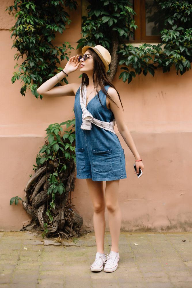 Ilustrasi ootd musim panas (freepik.com/diana.grytsku)