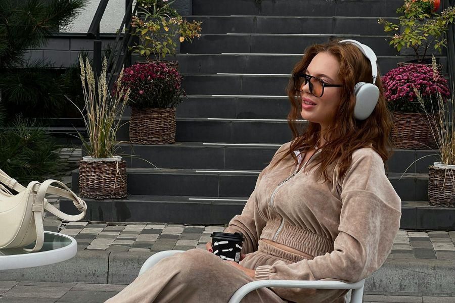 Jinsiy aloqa buvilar va onalar Songgi qahramon telekorsatuvi ishtirokchilarining erotik fotosuratlari