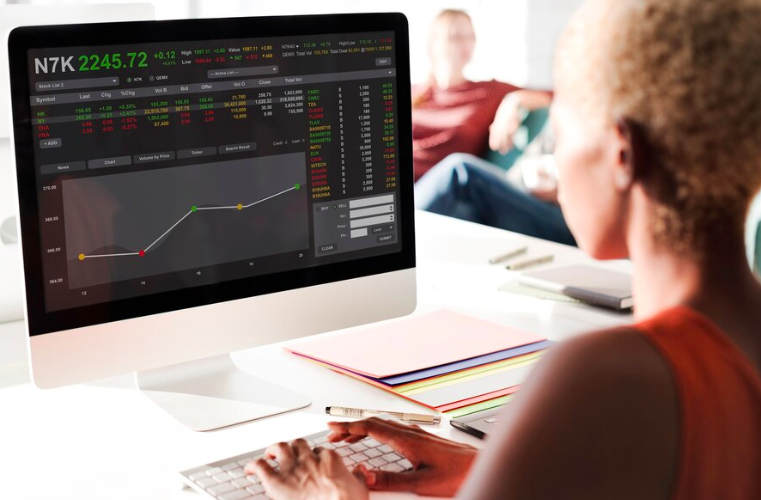 Jumlah Investor Tumbuh, Tapi Transaksi Saham Ciayumajakuning Lesu Parah
