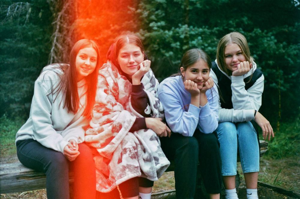 ilustrasi teman (unsplash.com/Ernest Malimon)