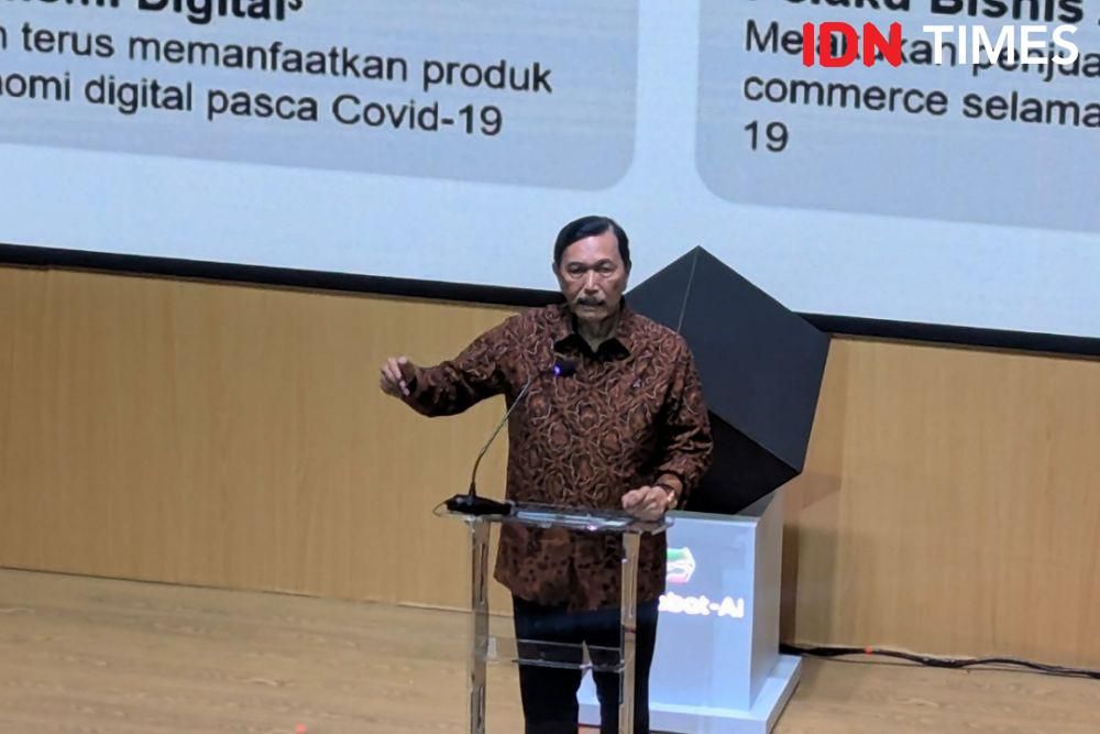 Luhut Bantah RI Beri Karpet Merah Buat AS Demi Nego Tarif Ekspor