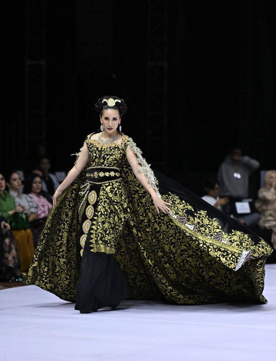 Koleksi Kebaya Adhikari di BTN Indonesia Fashion Week 2025 (dok. Dandy Hendrata)