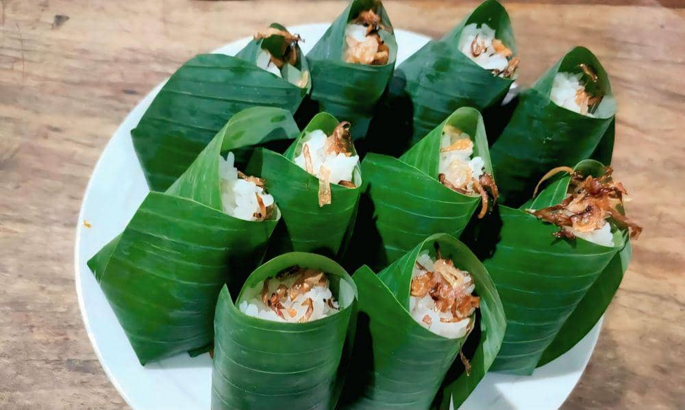 Nasi Uduk Kebon Kacang Puas Hati Ibu Tati (google.com/maps/Liana Li)