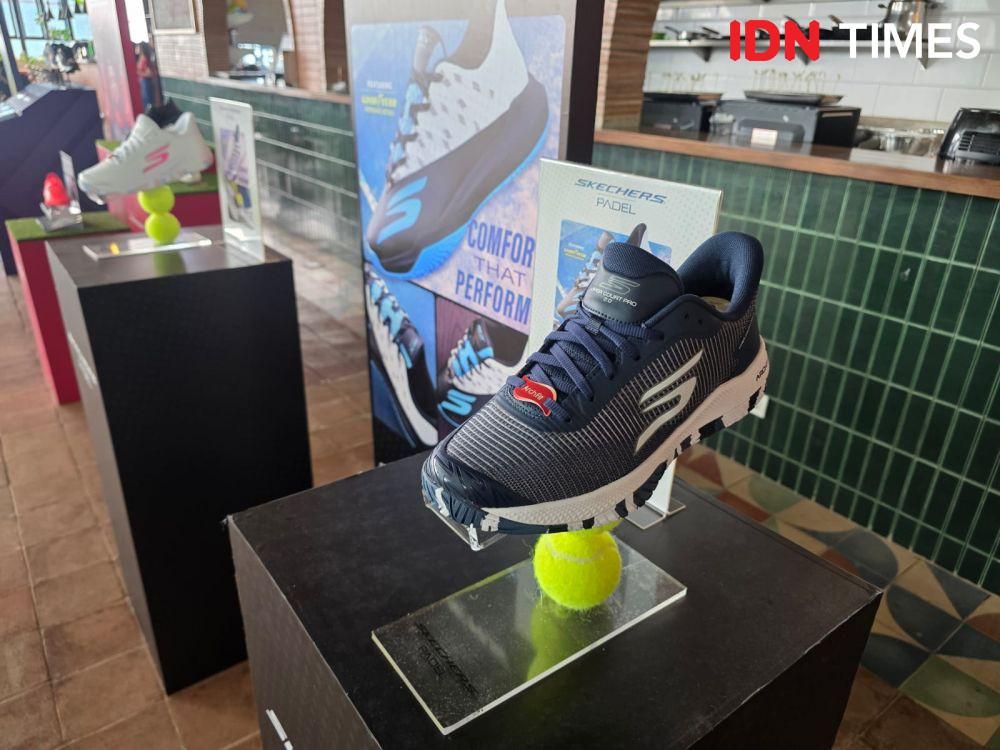 Sepatu Viper Court Rally dari Skechers untuk olahraga padel. 28 Mei 2025. (IDN Times/M. Tarmizi Murdianto)