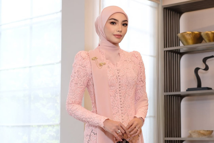Cover Kebaya Peach - instagram.commilkanisa.png
