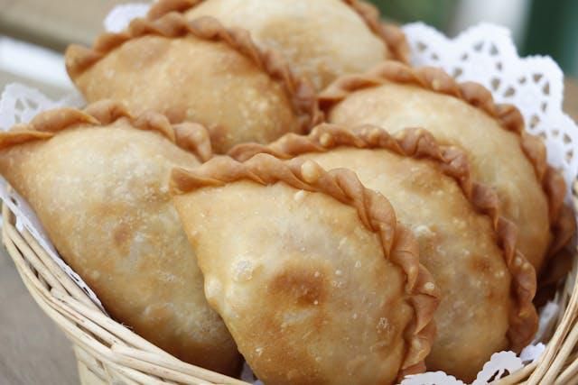 Resep Pastel Isi Daging Cincang untuk Camilan 
