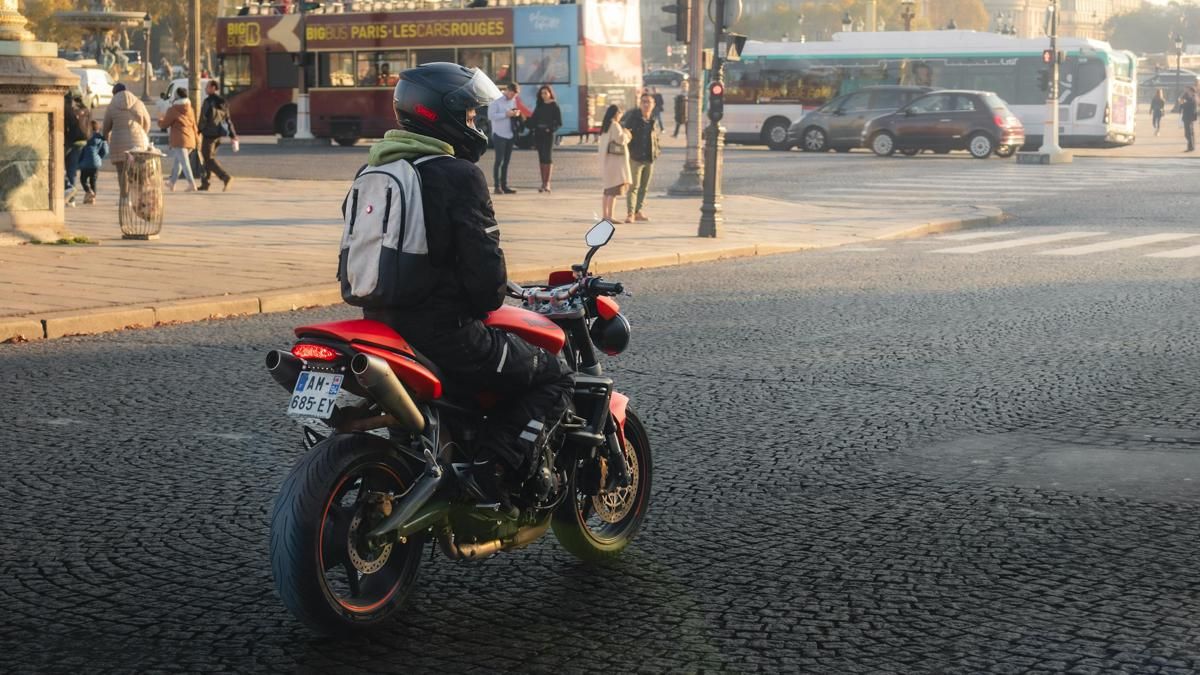 4 Tips Mengatasi Motor Tiba-Tiba Mogok di Jalan, Jangan Panik!