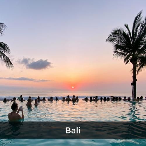 https://unsplash.com/photos/coconut-palms-and-swimming-pool-facing-ocean-bUvmhwQ-gsw