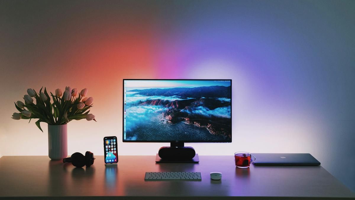 7 Perbedaan Utama antara Teknologi Layar QNED, OLED, dan QLED