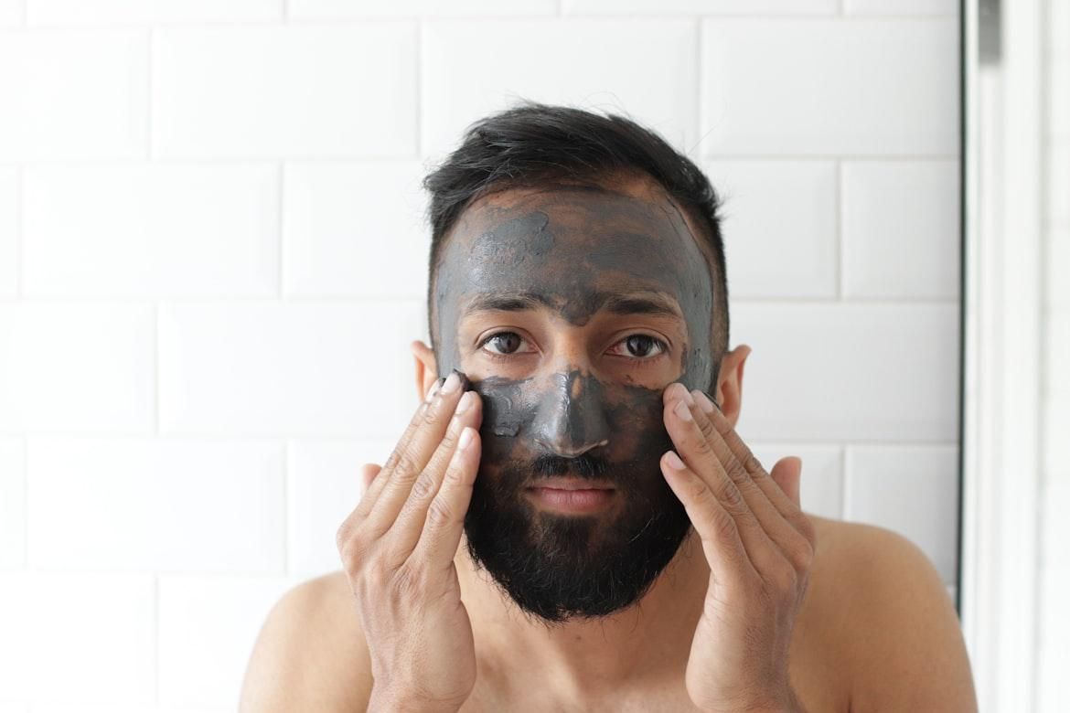 4 Masker Peel Off untuk Mengangkat Sel-Sel Kulit Mati, Efektif!