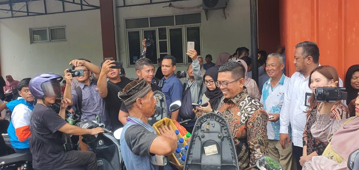 Andra Soni Bebaskan Biaya Mutasi Kendaraan dari Luar Banten