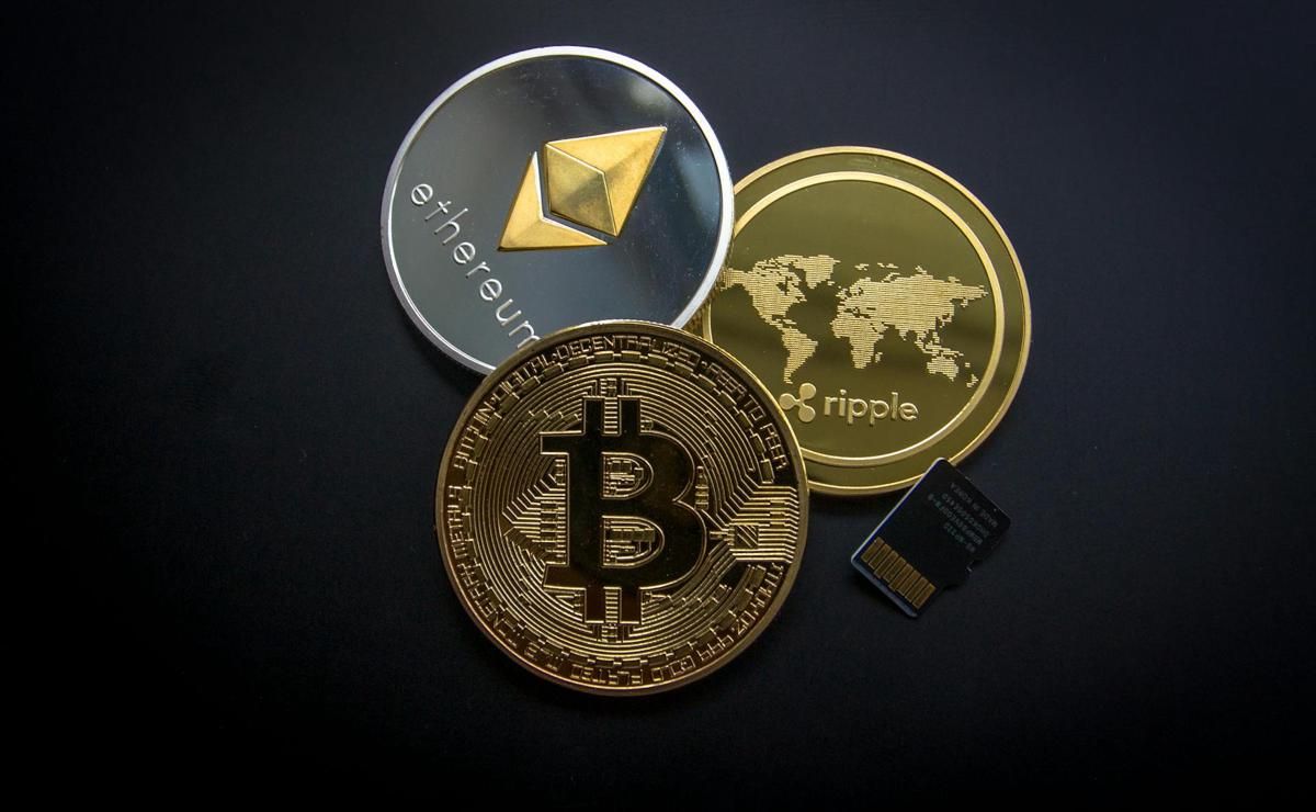 Bitcoin Anjlok ke Bawah 99 Ribu Dolar AS akibat Perang Iran-Israel