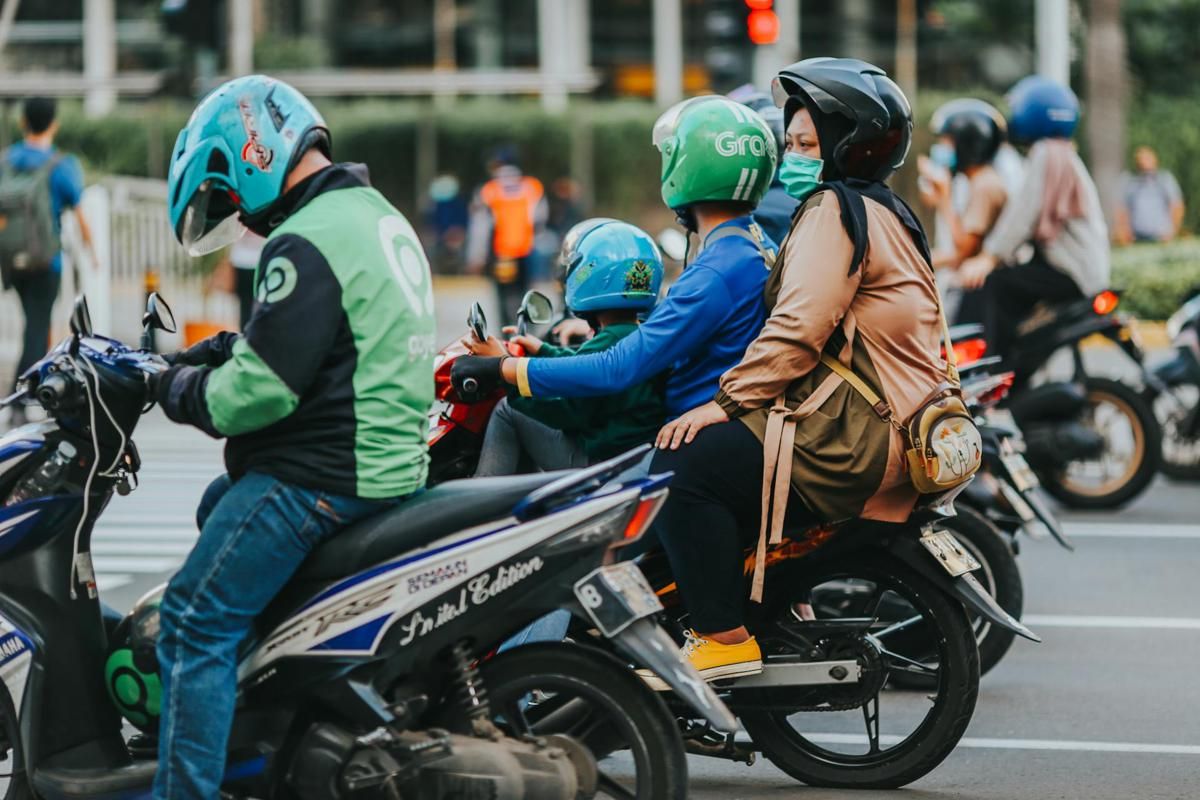 5 Tips Mengendarai Ojek Online dengan Aman, Bikin Penumpang Nyaman!