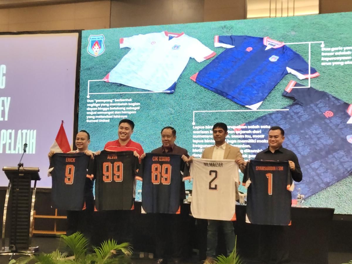 Daftar Susunan Manajemen Sumsel United, Cik Ujang Presiden Klub