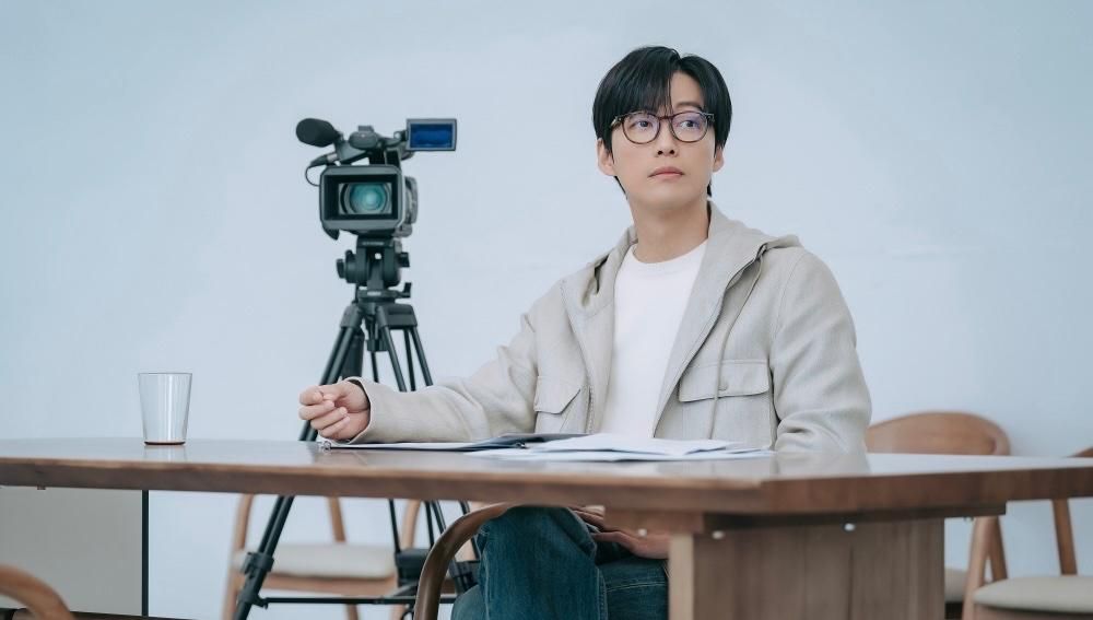 Mengapa Lee Je Ha Mau Menyutradarai Film Love in White di Our Movie?