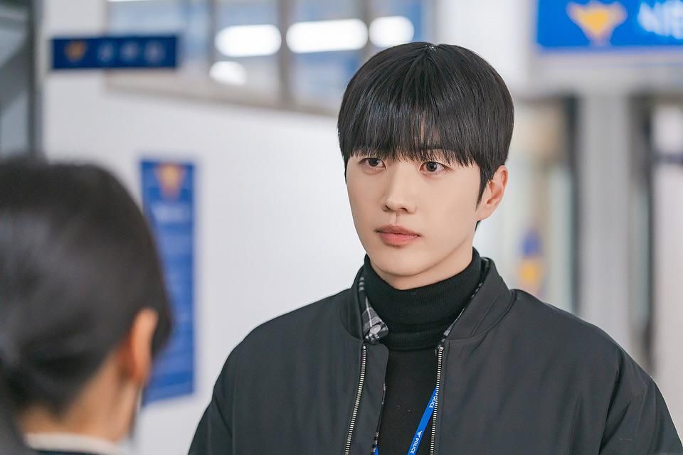 Sebab Jung Hyun Gak Percaya Se Hyun Pembunuh di Hunter with a Scalpel