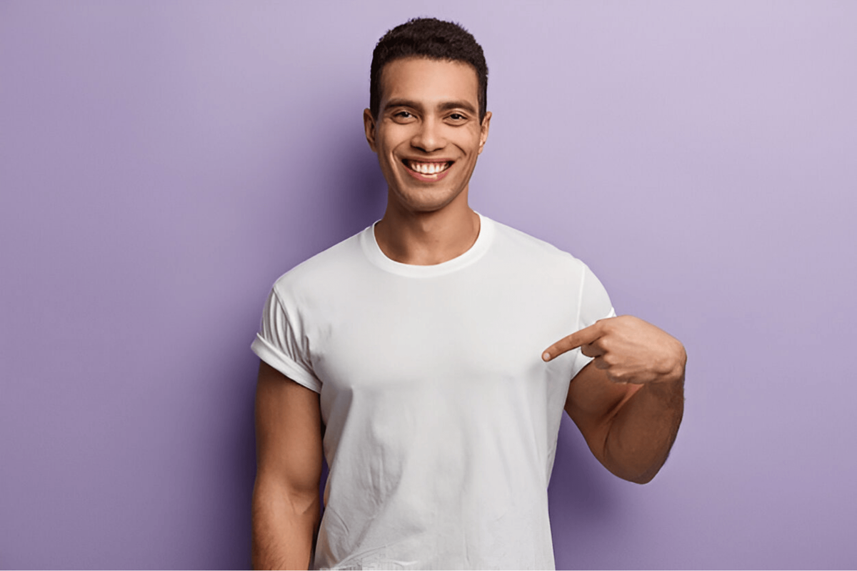 7 Kebiasaan Sehari-hari yang Bikin Kerah Kaos Cepat Longgar, Hindari!