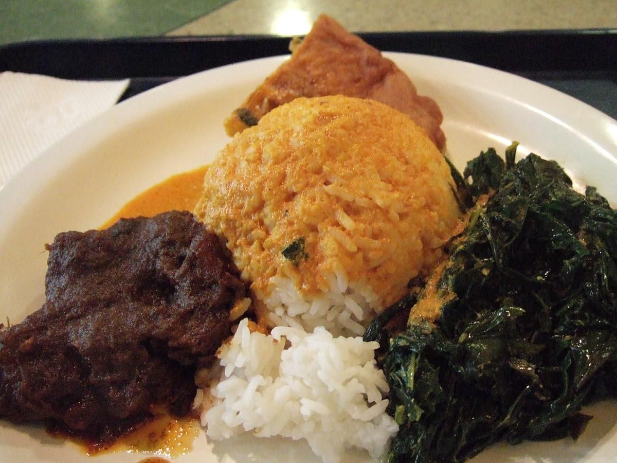Nasi_ramas_rendang.JPG