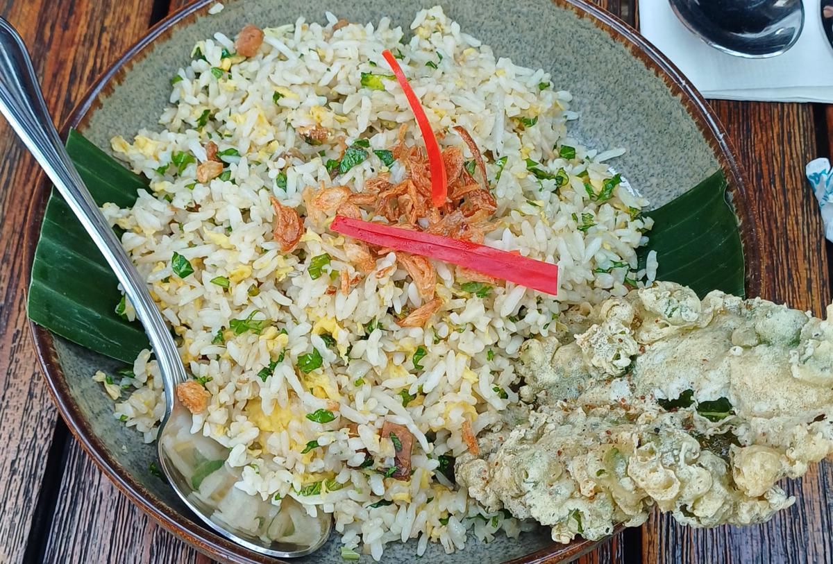 Resep Nasi Goreng Ikan Asin yang Nikmat ala Restoran 