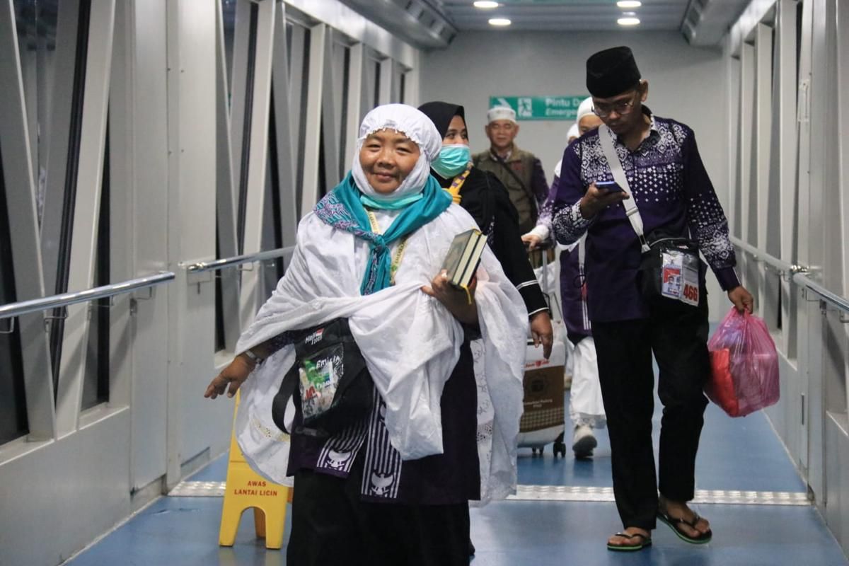 1.688 Jemaah Haji Debarkasi Padang Sudah Kembali dari Tanah Suci