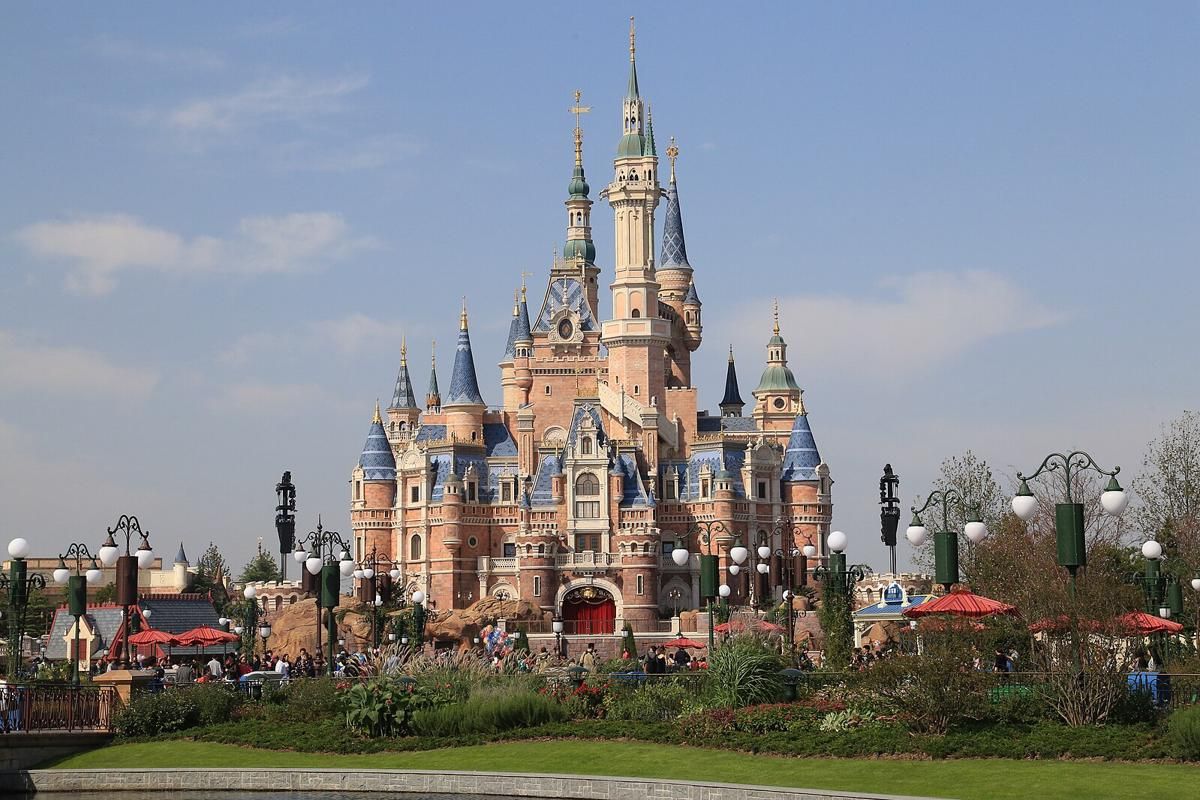 Shanghai Disneyland: Lokasi, Rute, Jam Buka, HTM, dan Tips Wisata