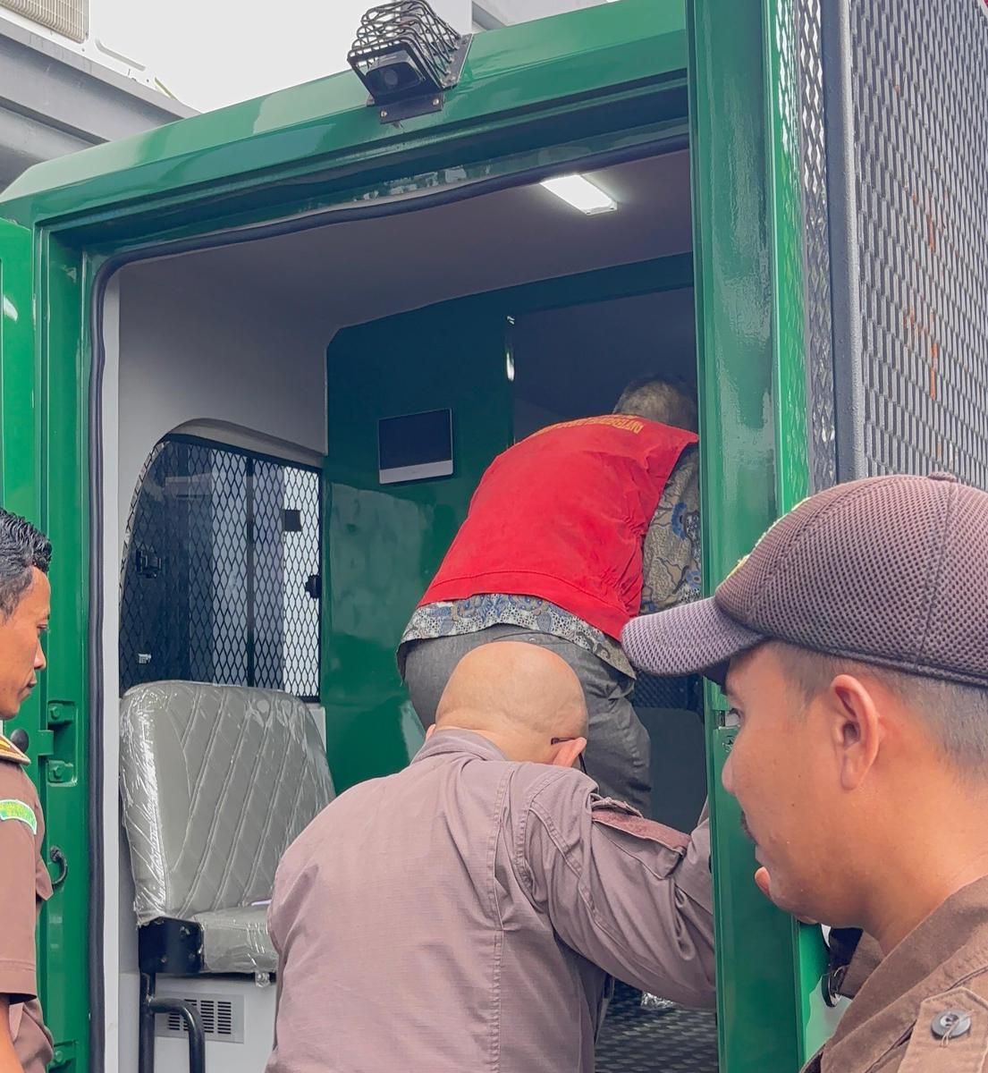 Kalah Kasasi, Terpidana Penadah Cula Badak Jawa Dijebloskan ke Penjara