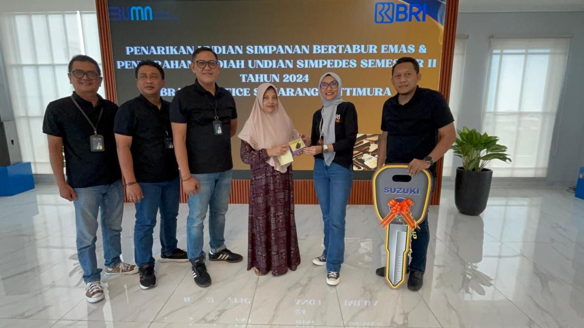 Nasabah BRI Semarang Pattimura Bawa Pulang Mobil hingga Emas Undian Simpanan Bertabur Emas dan Simpedes
