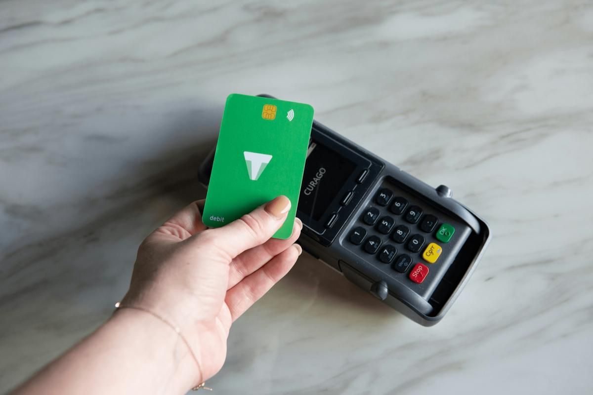 Cashless vs Tunai, Mana yang Lebih Aman untuk Finansial Harian?