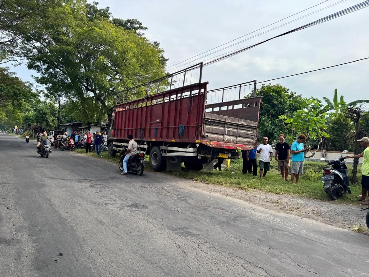 Aksi Fast and Furious ODGJ Mencuri Truk Fuso di Magetan, Warga Heboh: Skillnya Sekelas Montir!