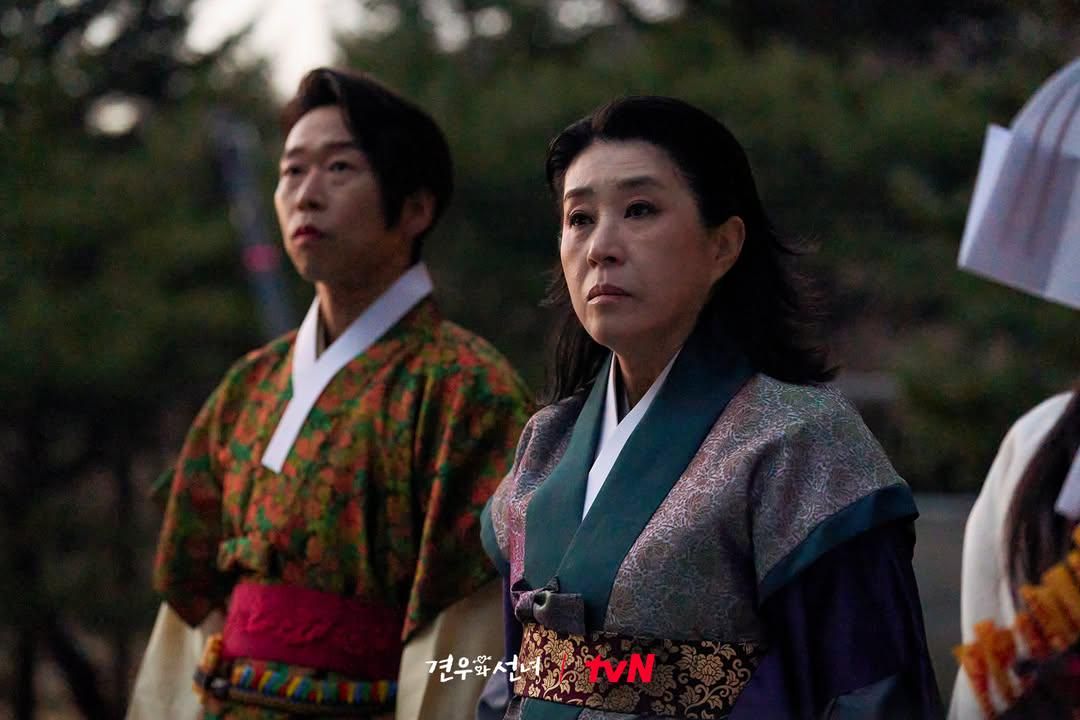 8 Fakta Hantu Bunuh Diri Menurut Jenderal Dongcheon di Head Over Heels