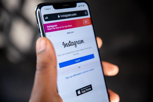 Kenapa Akun Instagram Sering Log Out Sendiri?