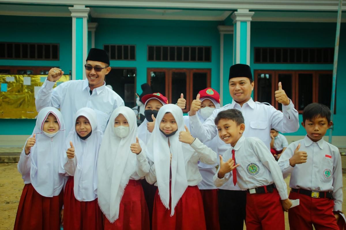 100 Ucapan Perpisahan Wali Kelas di Grup WA, Kata-kata Bijak hingga Lucu dan Berkesan!