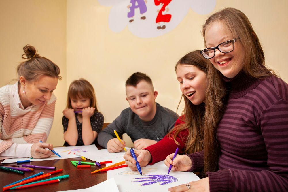 Kapan Anak dengan Down Syndrome Bisa Sekolah? Ini Penjelasan Psikolog!