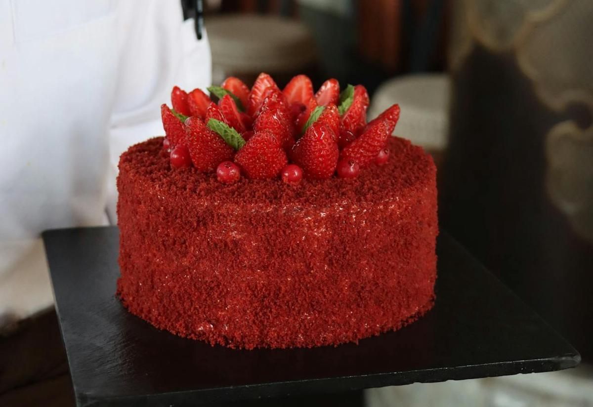 5 Tips Bikin Red Velvet Gateaux Tanpa Rum, Tetap Autentik dan Seenak Buatan Artisan Bakery