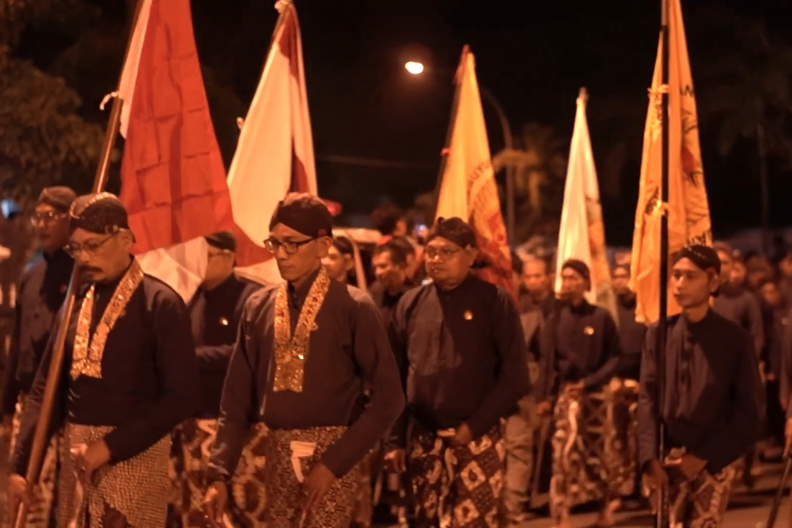 Apa Itu Malam Suro? Tradisi, Mitos, dan Makna Mistis