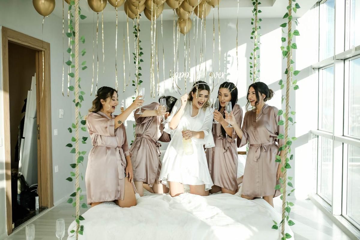 7 Ide Dekorasi Kamar Pengantin Tanpa Bunga, Lebih Simpel!
